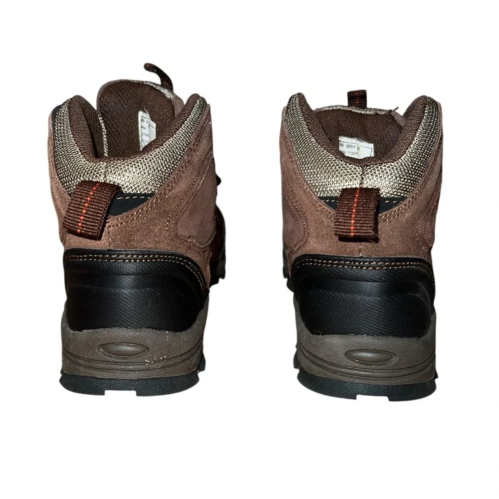 Outland Little Kids Outdoor Boots in Brown and Black Size 2M